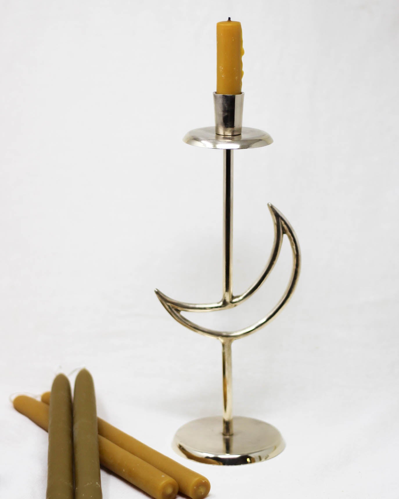 Crescent Moon Taper Holder + 2 Tapers Pairs incl.